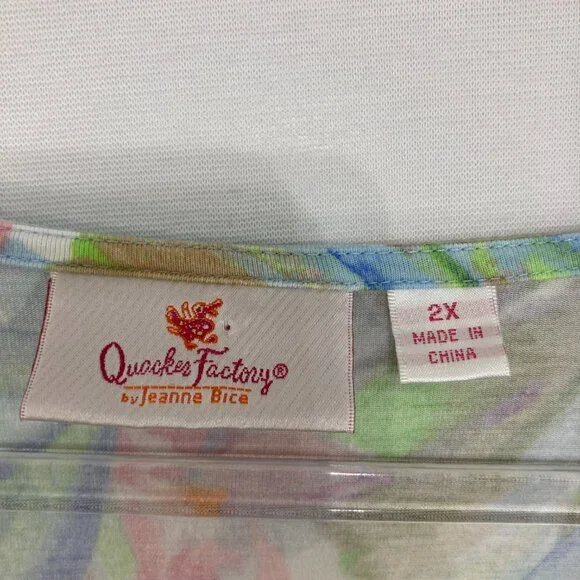 Quacker Factory Top size 2X Pink Blue Floral V Neck Stretch 3/4 Sleeve Casual - Picture 2 of 8